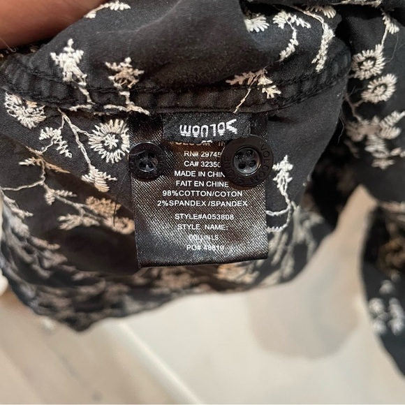 Volcom Black and White Floral Button Down Shirt - Picture 4 of 5